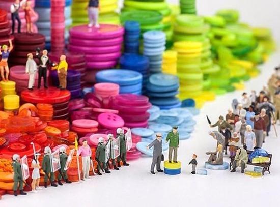 һ����ӵ�еĽ�ǮԽ�࣬����Ȩ����Ӱ������Խ��