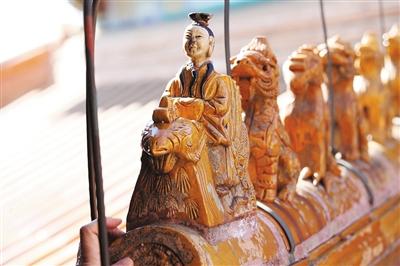 ��һ�������ϵġ�������ˡ����ú����Ϲ�ͼ