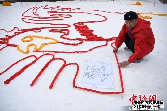 ͼΪ�������������������Ӱڡ����������³���